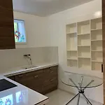 Room 3 Near The Airport, Riant Bosquet 1218 Grand Saconnex